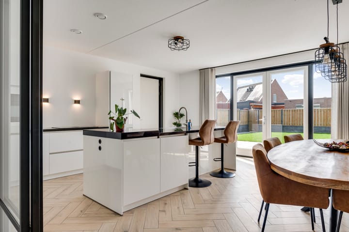 Foto 15 van De Tegelarije 1-B