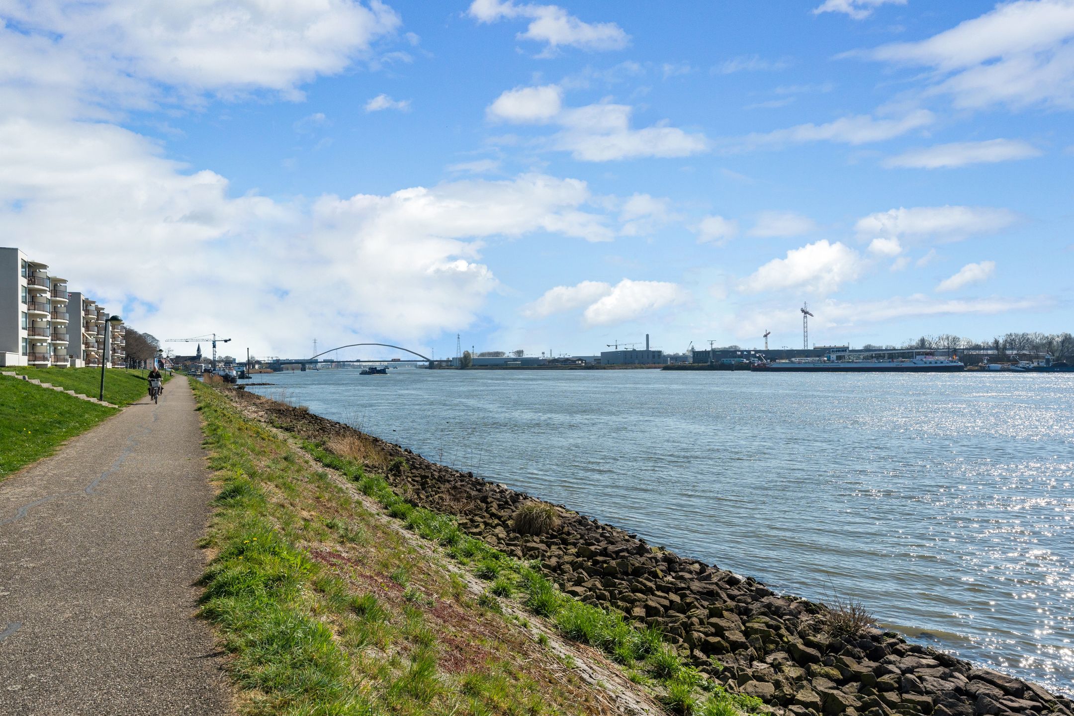 Foto 45 van Pontonniersweg 338