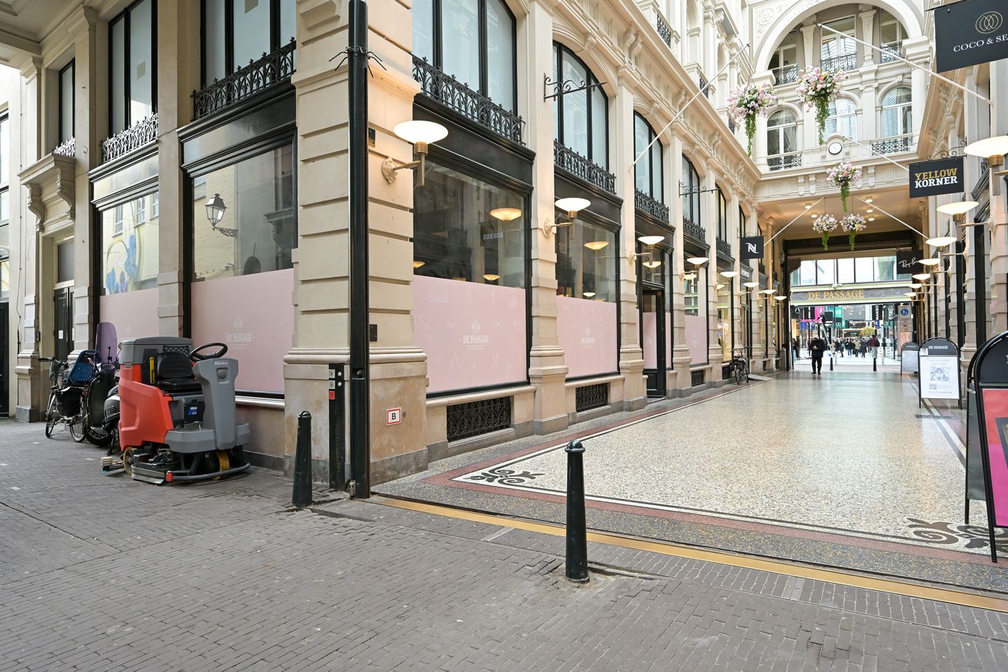 Bekijk foto 5 van Passage 52