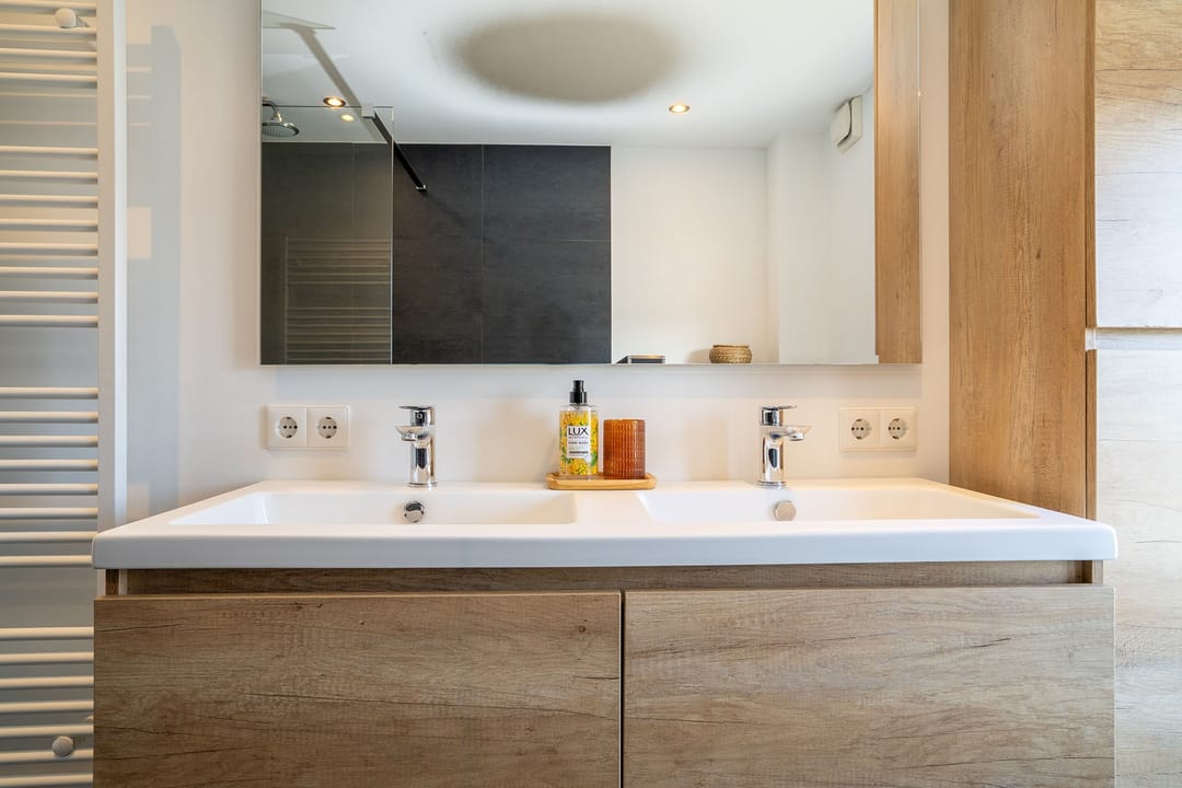 Photo 26 of Heutinkstraat 280