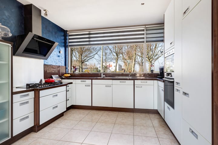 Foto 3 van Vliegveldweg 43