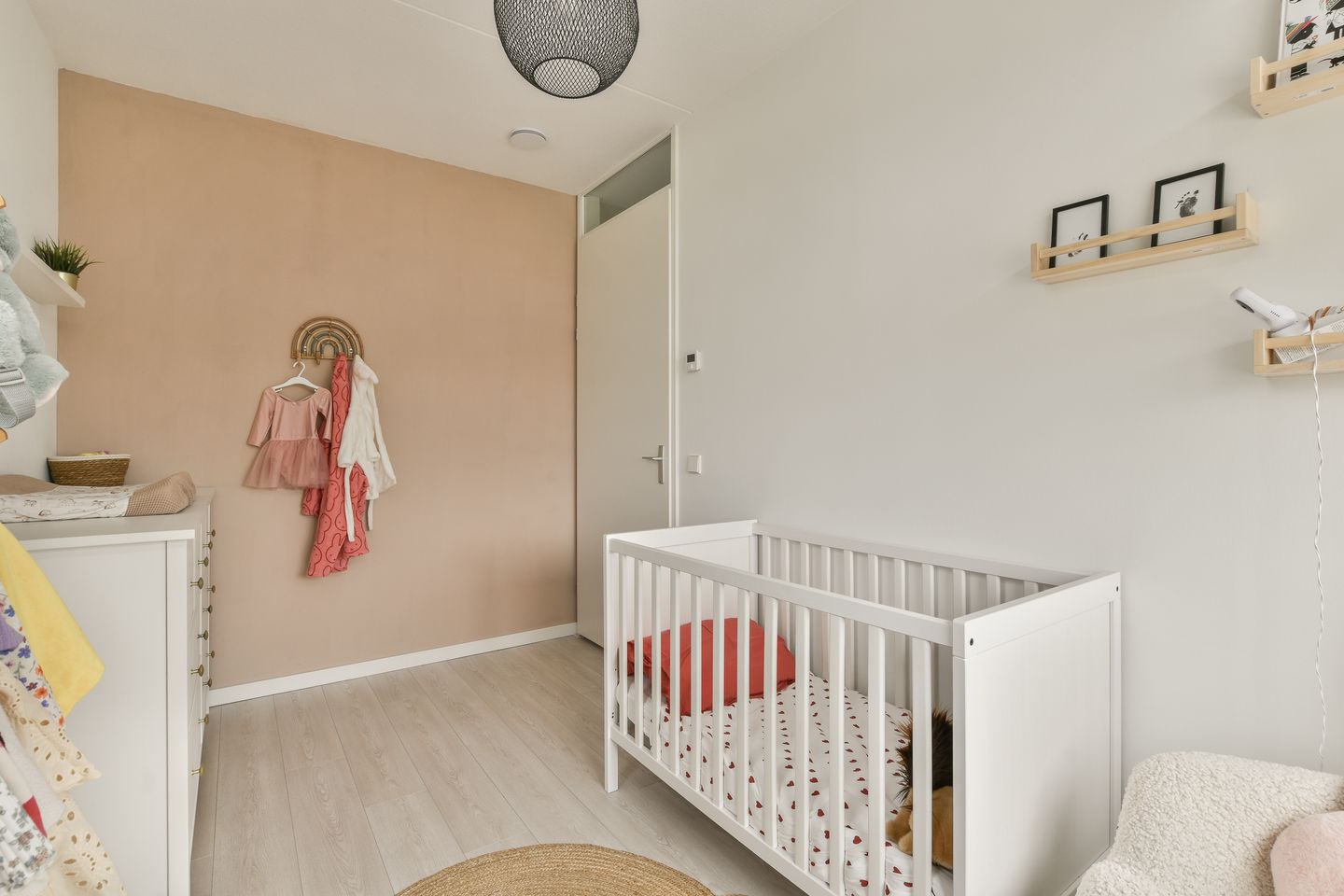 Foto 19 van Catharina Burierlaan 33