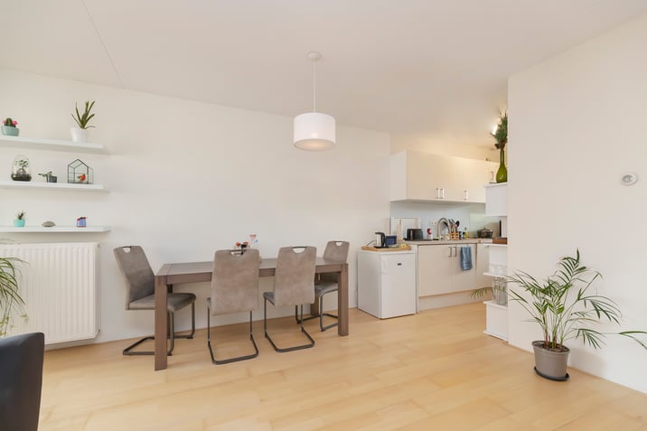Pieter Oosterhuisstraat 90