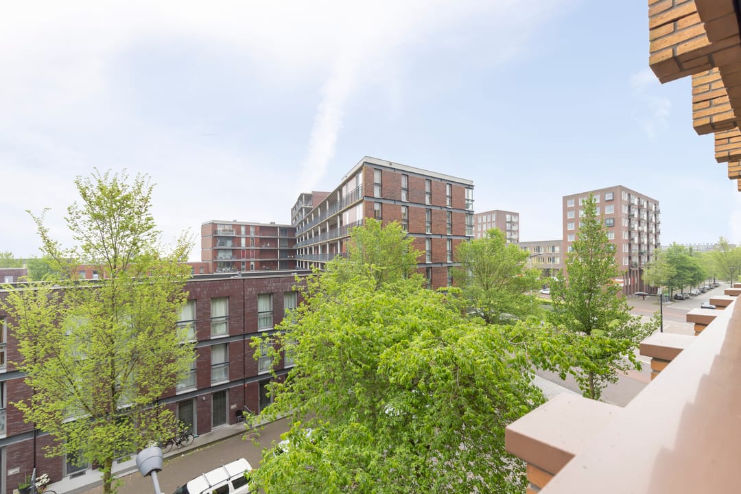 Foto 28 van Pieter Oosterhuisstraat 90