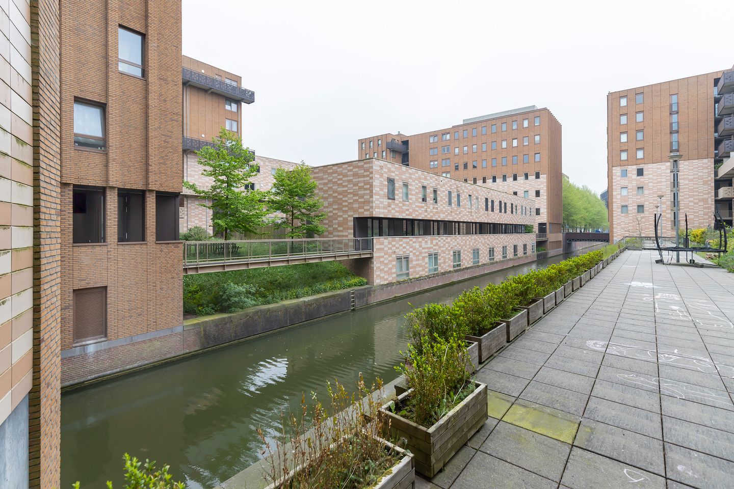 Foto 29 van Pieter Oosterhuisstraat 90