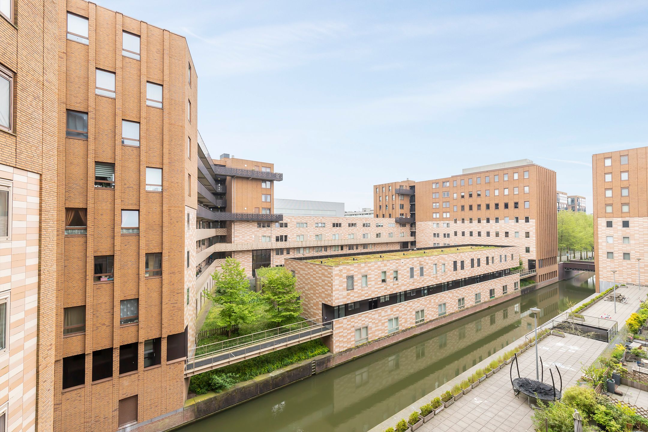 Foto 9 van Pieter Oosterhuisstraat 90