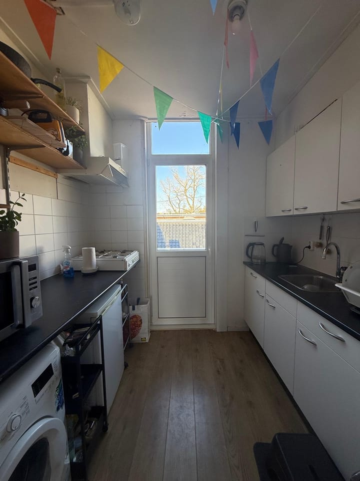 Foto 9 van Helper Westsingel 29-A