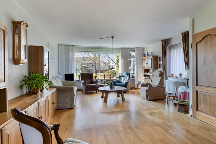 Foto 2 van Jan Steenlaan 93