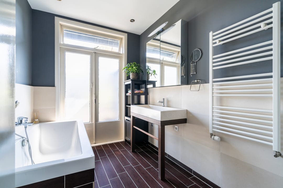 Foto 17 van Caan van Necklaan 302