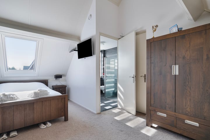 Photo 23 of Dorpsstraat 28-A