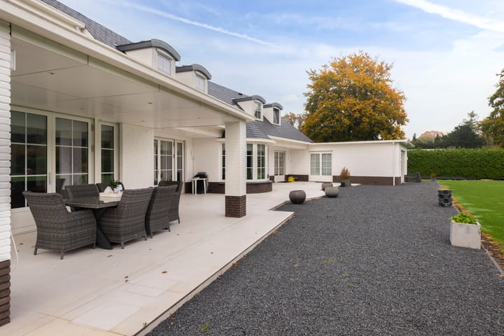 Foto 32 van Overaseweg 11