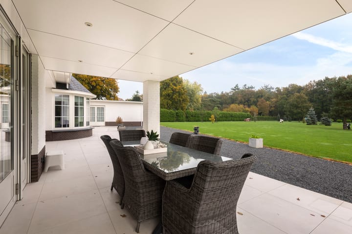 Foto 33 van Overaseweg 11