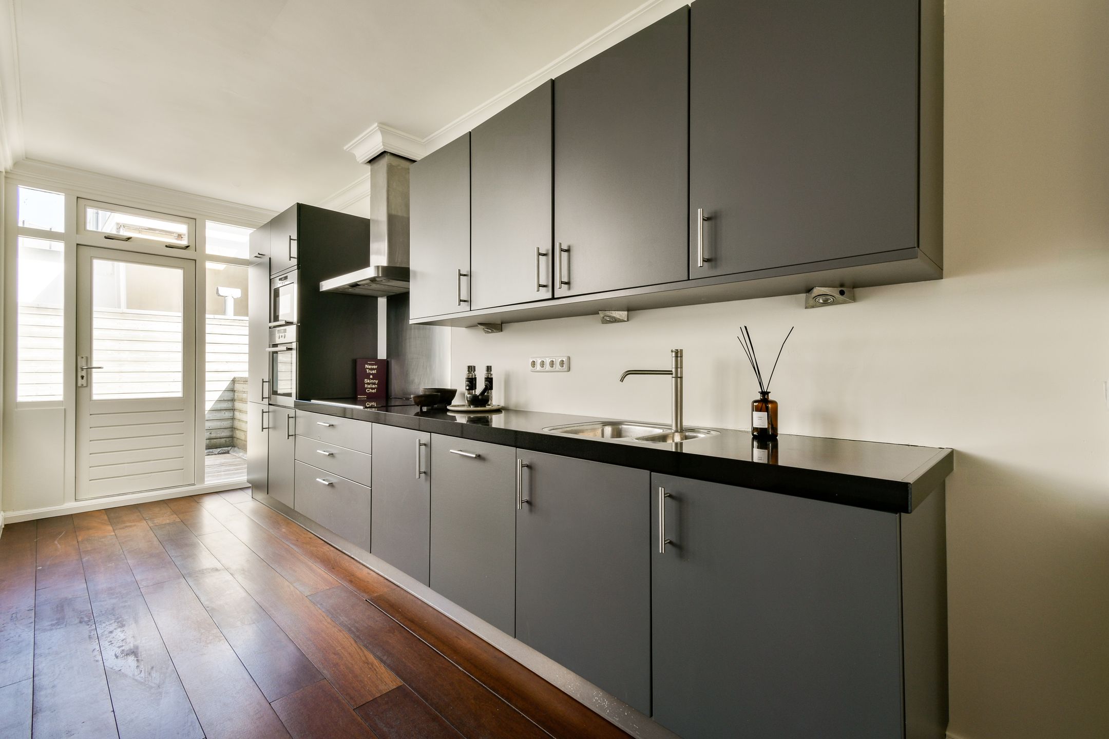 Foto 6 van Leliegracht 42-2