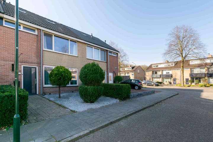 Foto 2 van Trompstraat 4