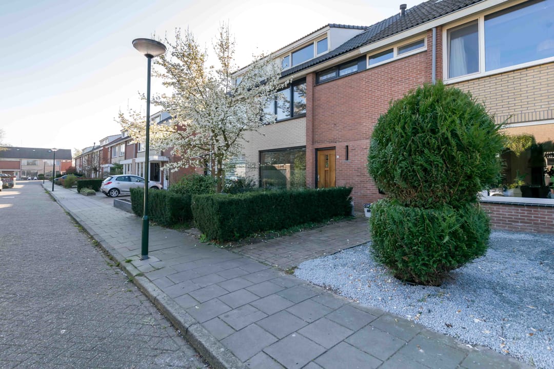 Foto 32 van Trompstraat 4