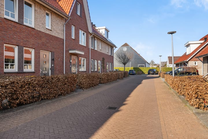 Foto 2 van Van der Weddenhof 53