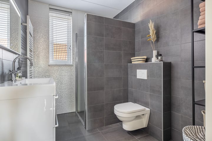 Foto 25 van Van der Weddenhof 53