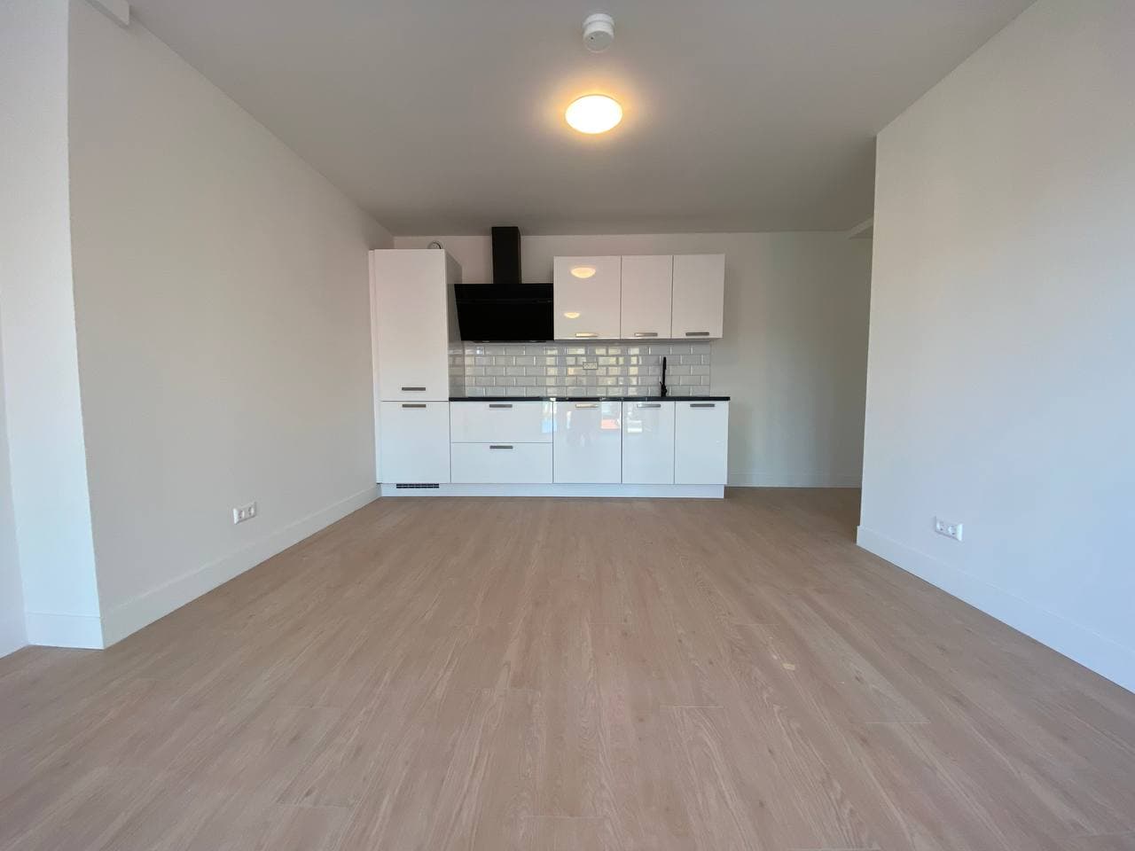 Photo 6 of Olivier van Noortstraat 30