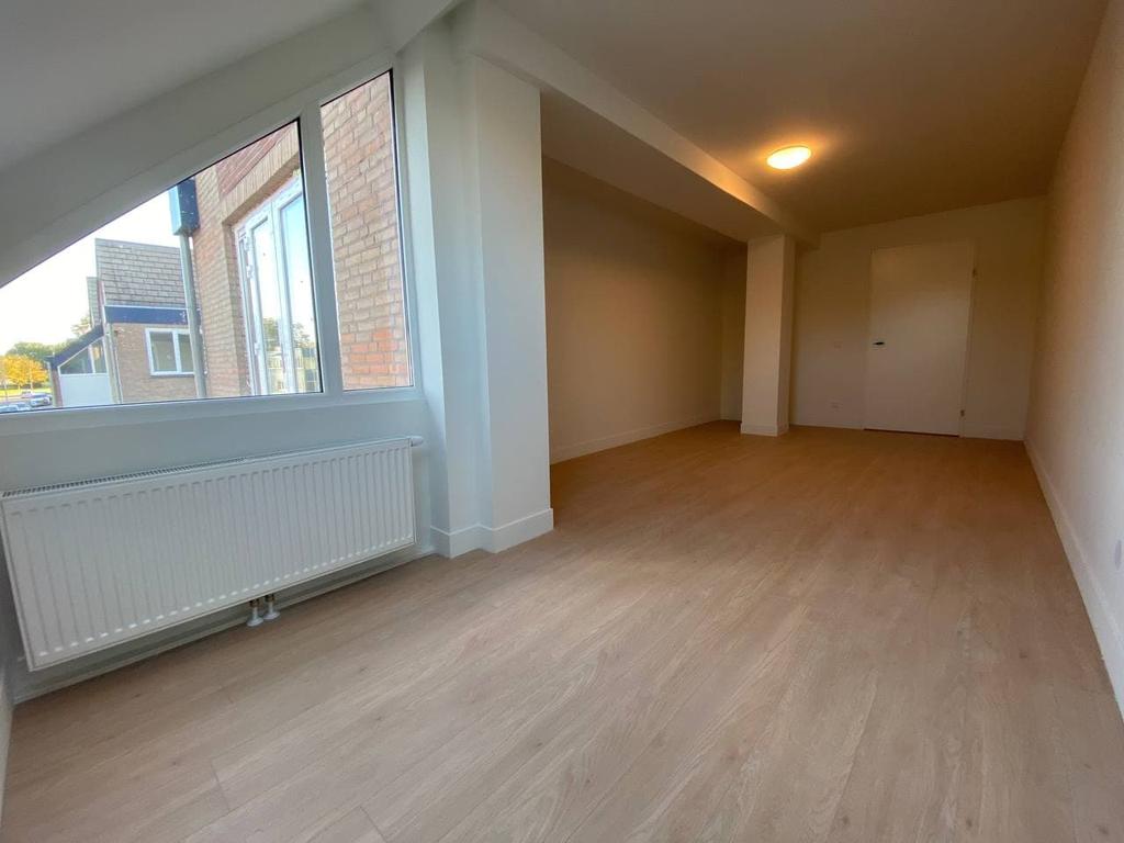 Photo 7 of Olivier van Noortstraat 30