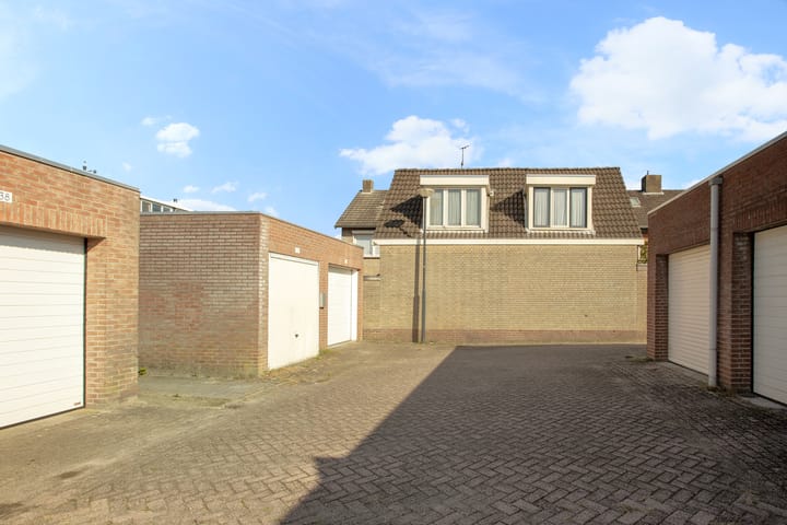 Foto 28 van Plonderijen 27