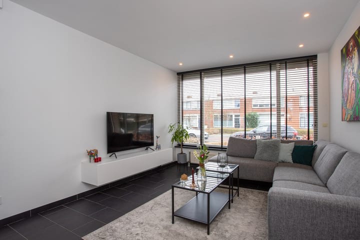 Foto 8 van Klaproosstraat 20-A