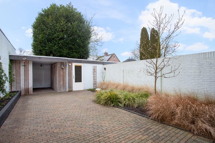 Foto 25 van Klaproosstraat 20-A