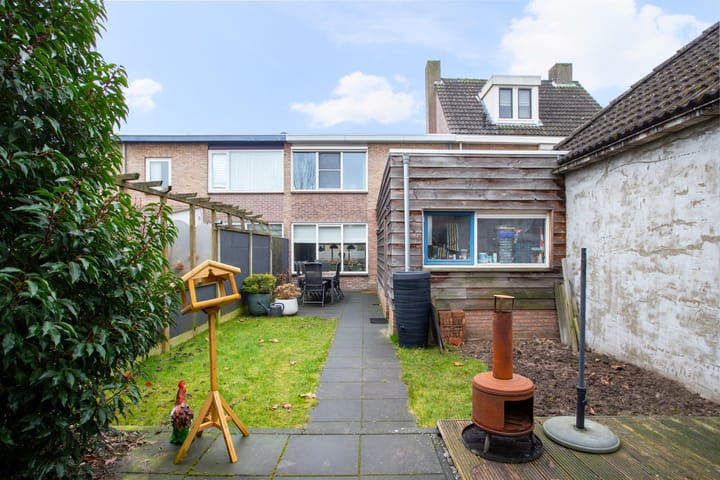 Foto 2 van Kamillestraat 3