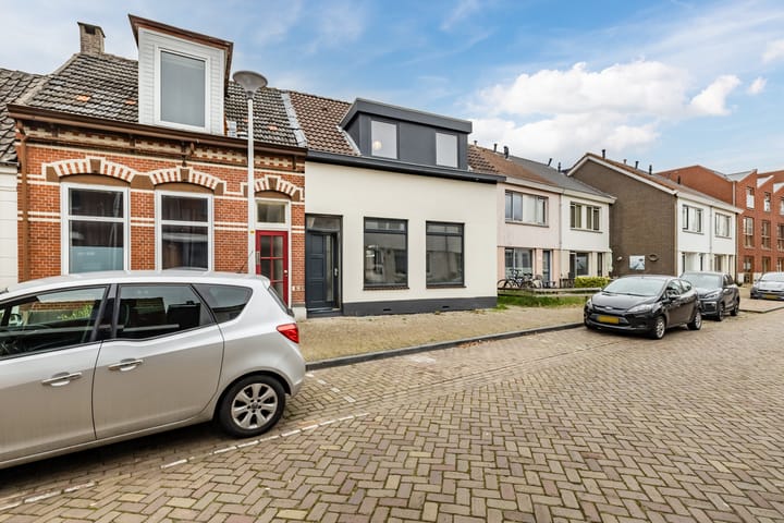 Foto 35 van Hoogstraat 136