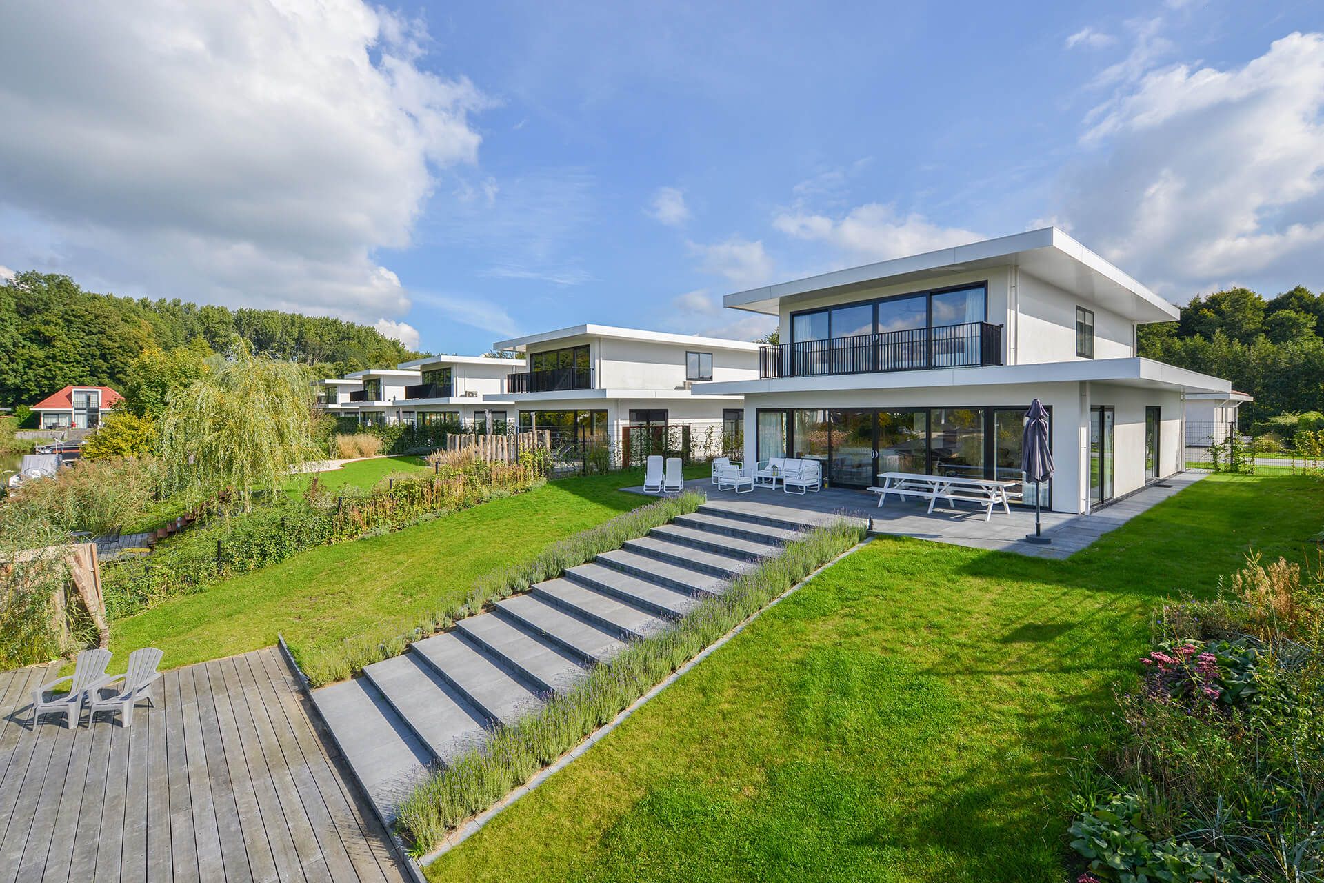 4-bedroom freehold villa in Zeewolde — photo 3 of 5