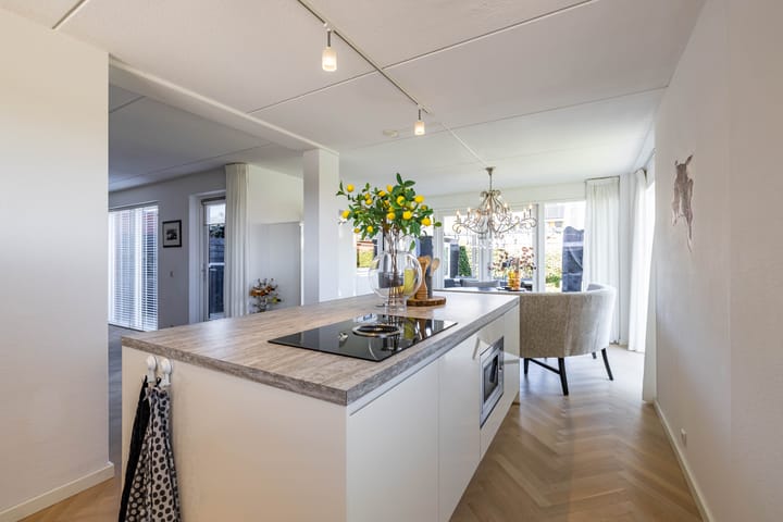 Foto 22 van Lutherstraat 56