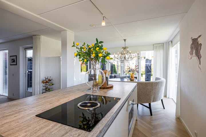 Foto 23 van Lutherstraat 56