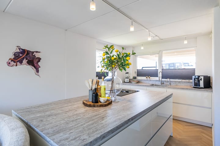 Foto 28 van Lutherstraat 56