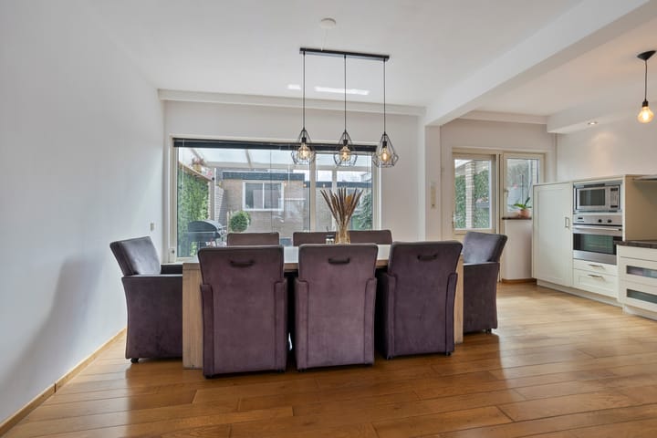 Photo 8 of Margrietstraat 46