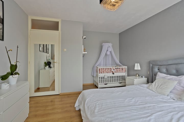 Photo 15 of Margrietstraat 46