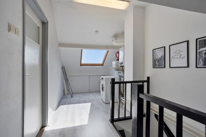 Photo 21 of Margrietstraat 46