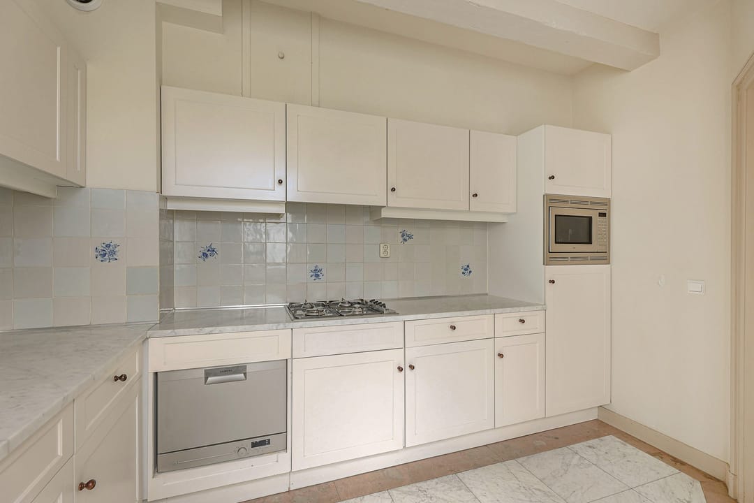 Photo 7 of Kloveniersburgwal 77-E