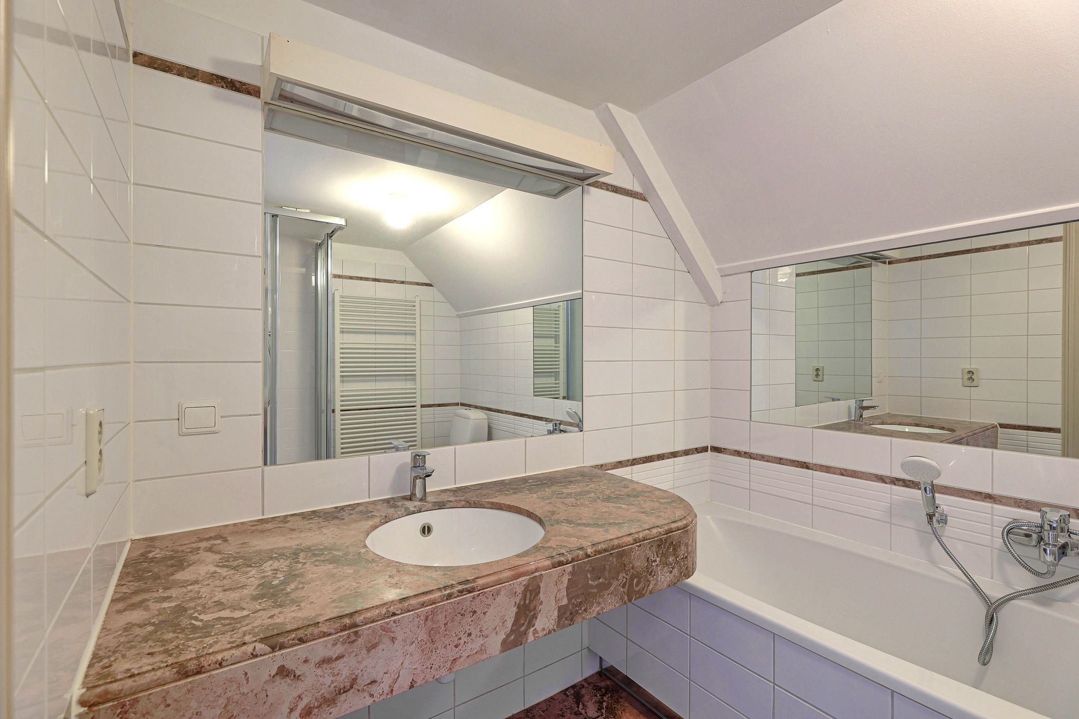 Photo 15 of Kloveniersburgwal 77-E