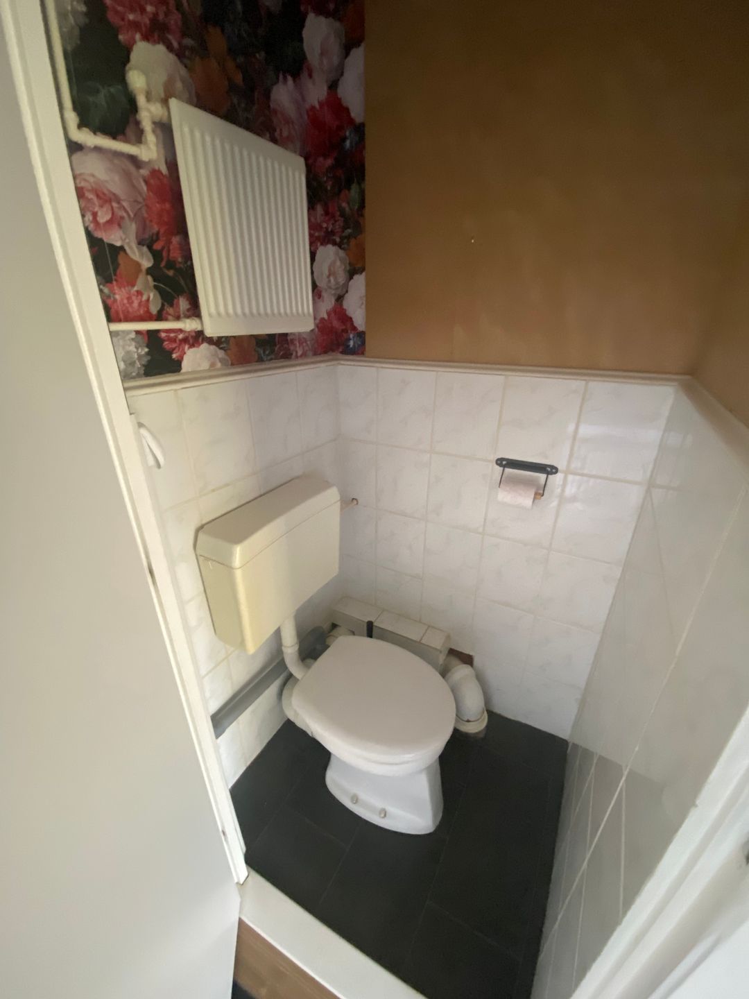 Foto 11 van Van Almondestraat 60-I