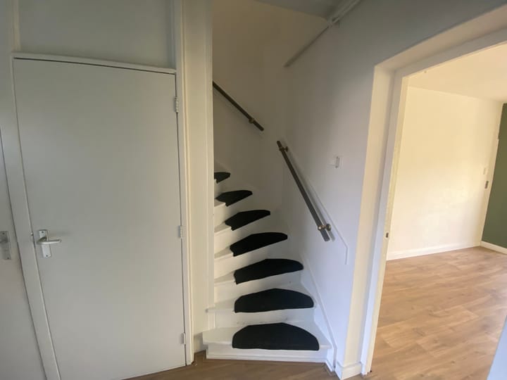 Foto 12 van Van Almondestraat 60-I