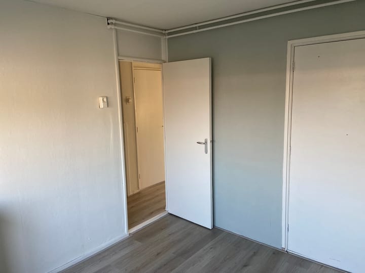 Foto 16 van Van Almondestraat 60-I