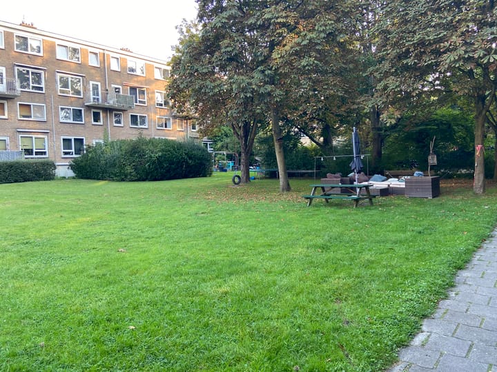 Foto 28 van Van Almondestraat 60-I