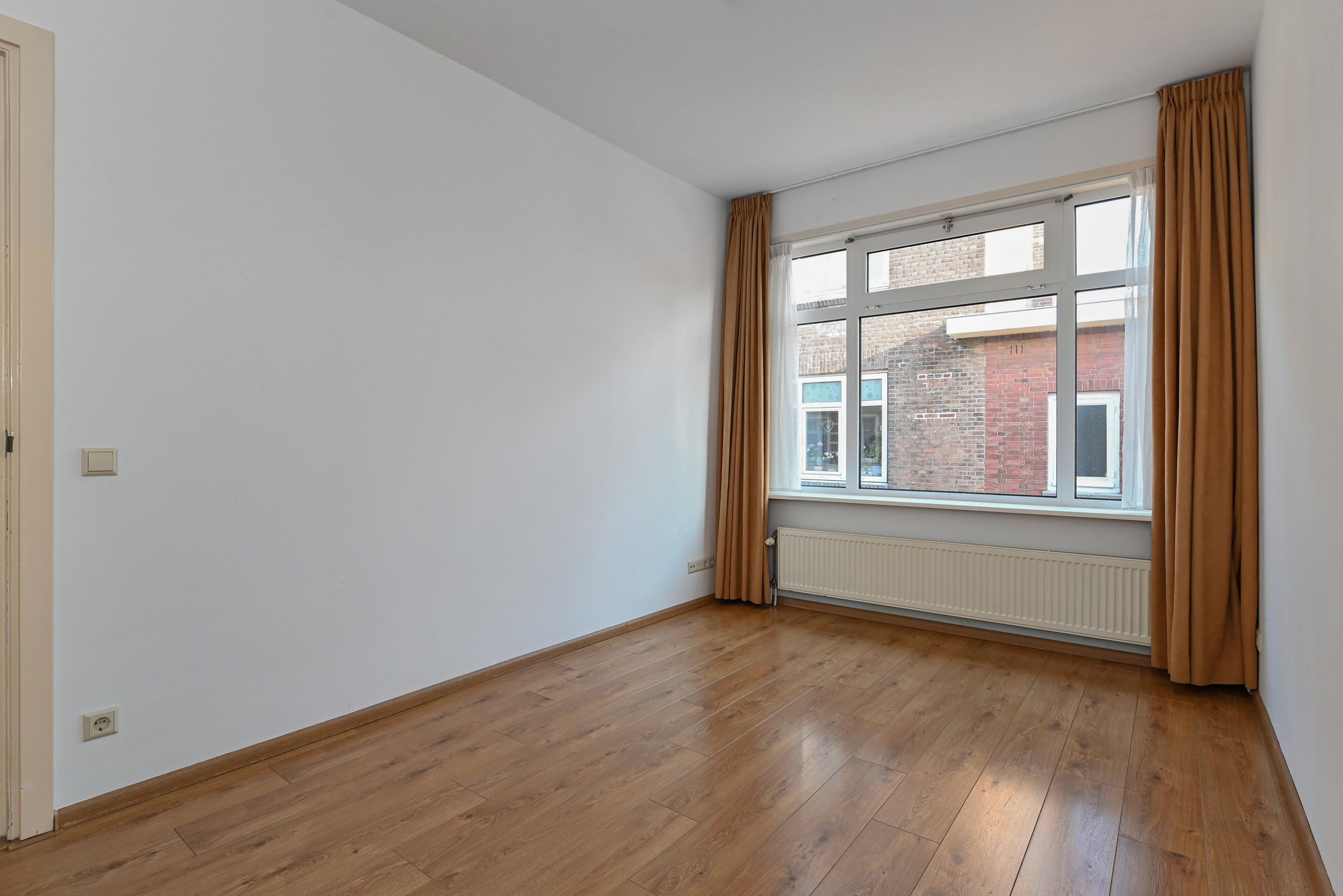 Foto 15 van Ooststraat 89