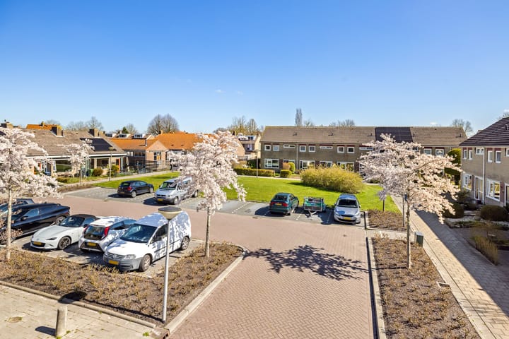 Foto 33 van De Tilbarten 35