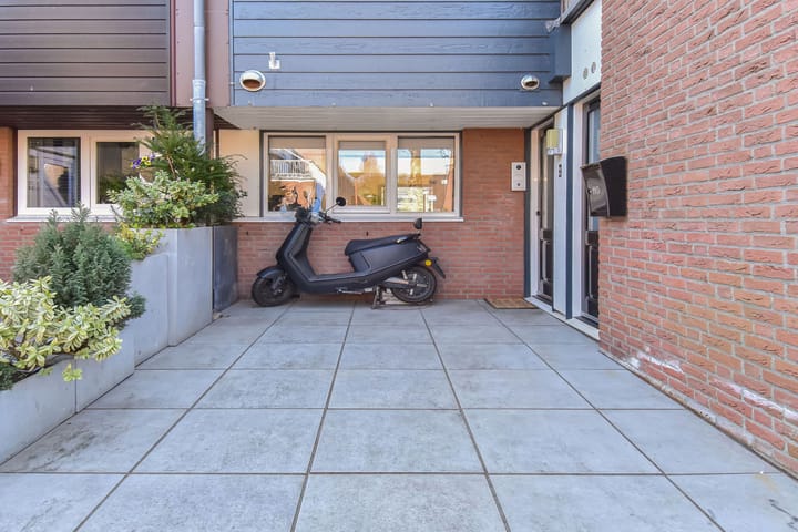 Foto 2 van Albert Rousselstraat 110