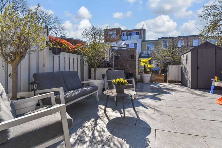 Foto 15 van Albert Rousselstraat 110