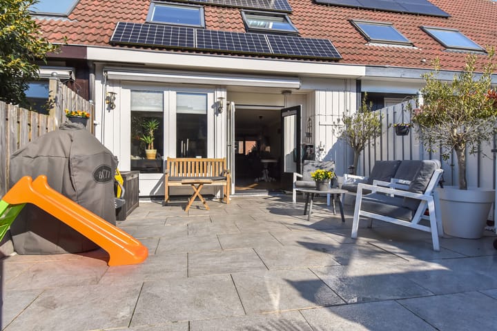 Foto 20 van Albert Rousselstraat 110