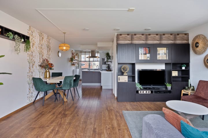 Photo 2 of Anna van Bossetuin 5