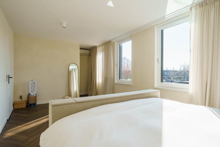 Foto 21 van Cézannestraat 157