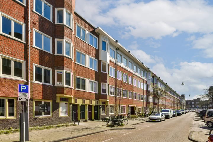 Foto 5 van James Cookstraat 48-2