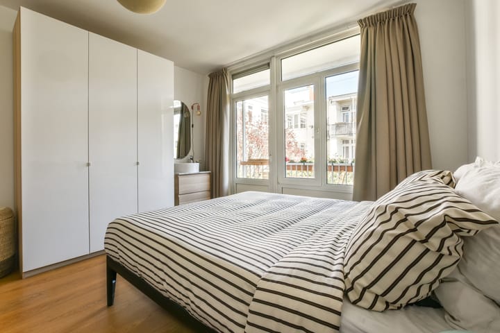 Foto 23 van James Cookstraat 48-2